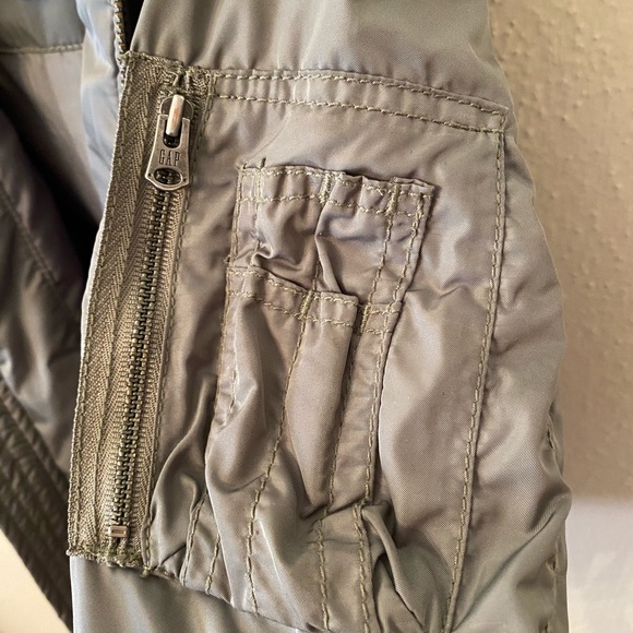 Boys Gap Jacket - Picture 2 of 8